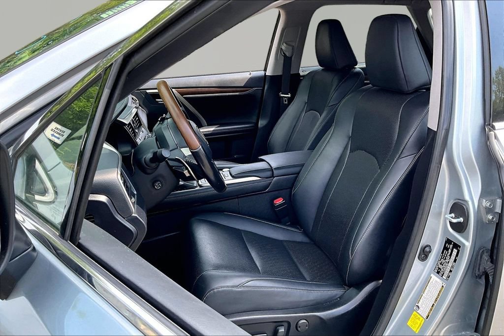 Used 2022 Lexus RX 350L FWD w/ Premium Package image 18