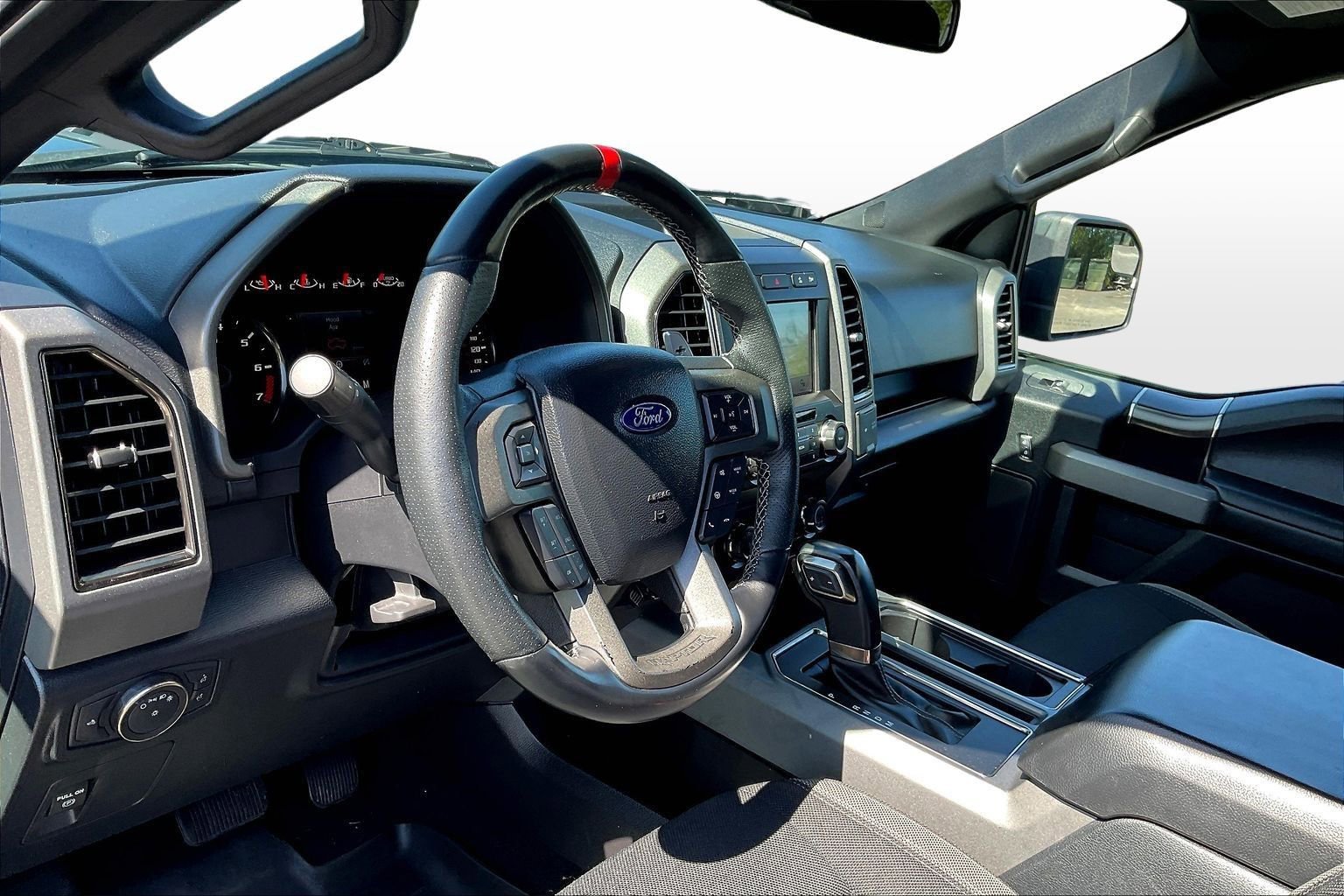 Used 2019 Ford F150 Raptor AWD/4WD image 13