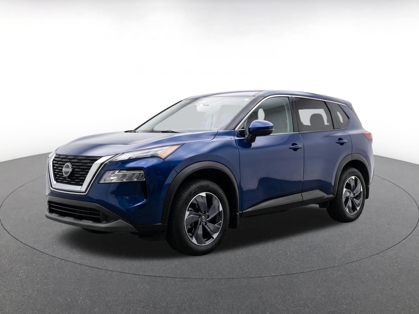 Used 2025 Nissan Rogue SV AWD/4WD image 3
