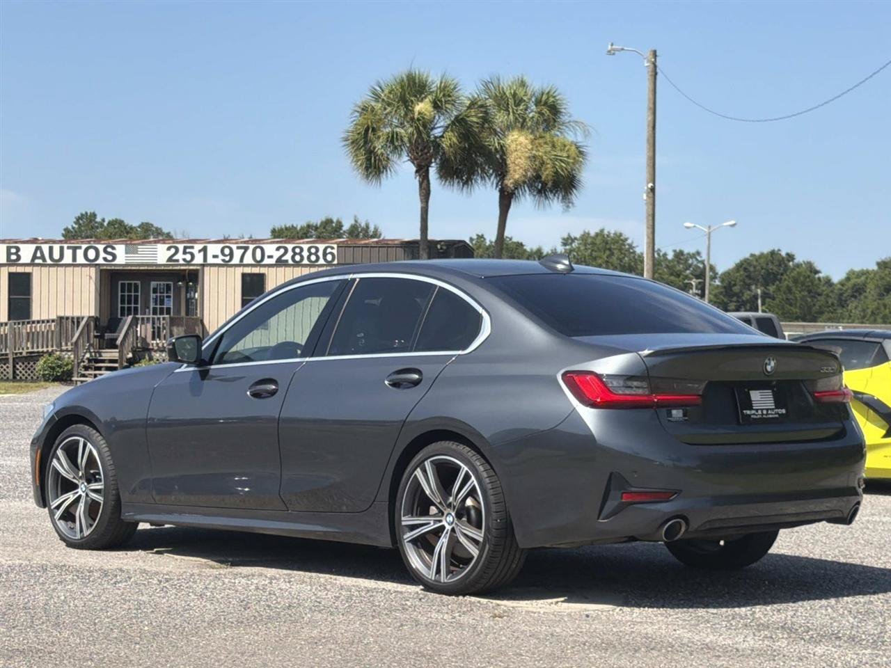 Used 2020 BMW 330i Sedan w/ Convenience Package RWD image 4