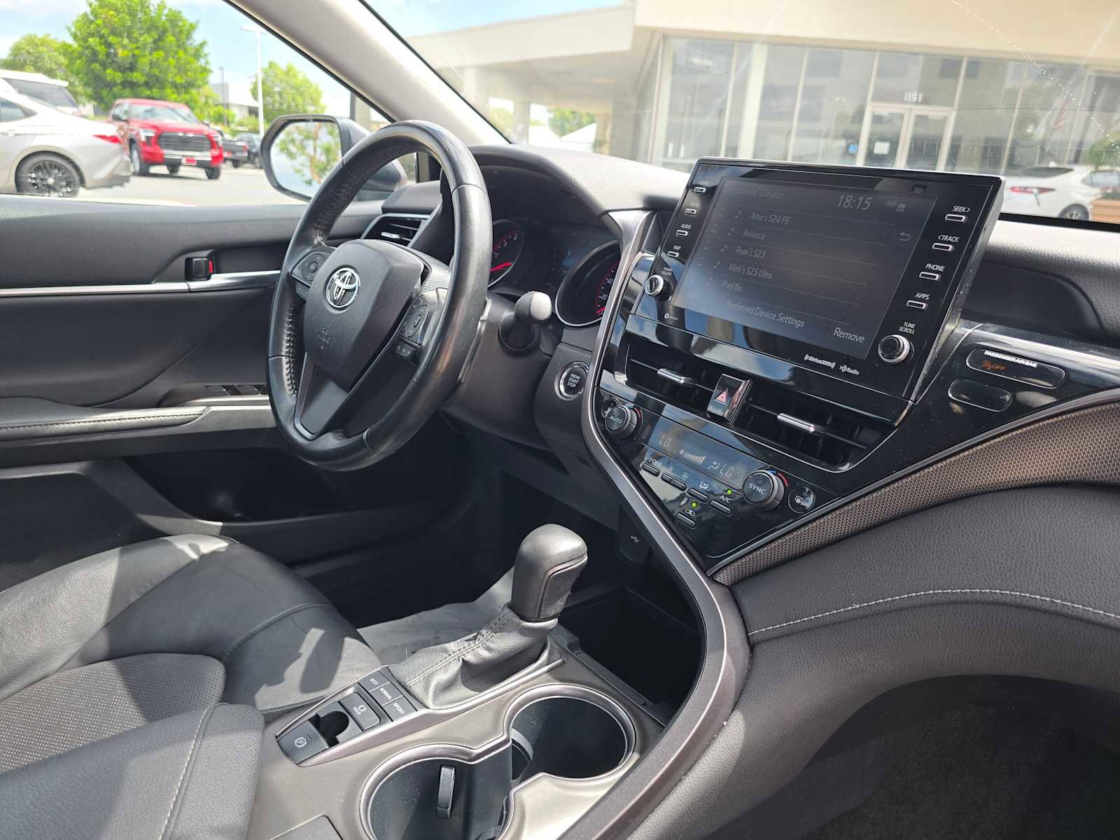 Used 2023 Toyota Camry XSE FWD image 10