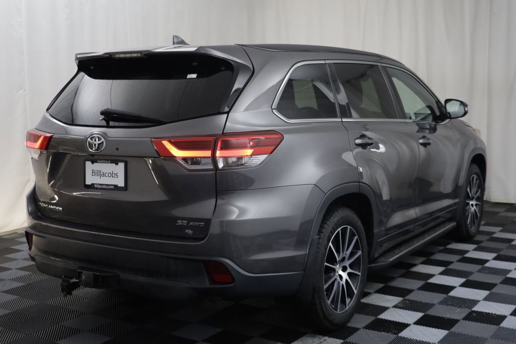 Used 2017 Toyota Highlander SE AWD/4WD image 18