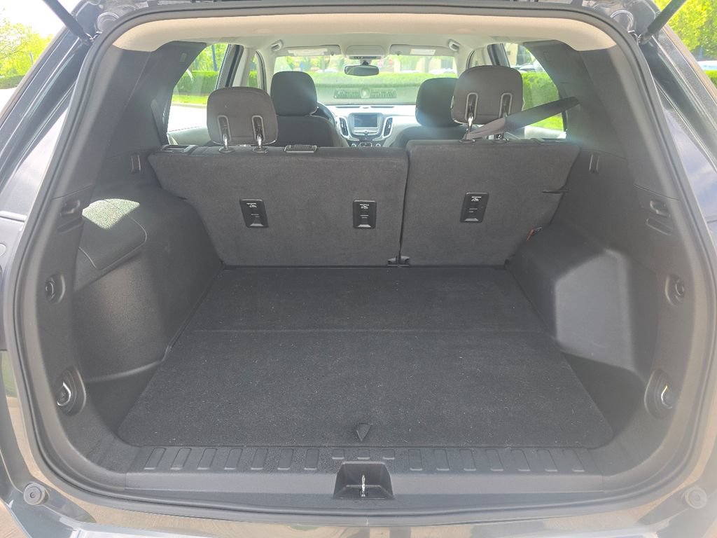 Used 2019 Chevrolet Equinox LS FWD image 16