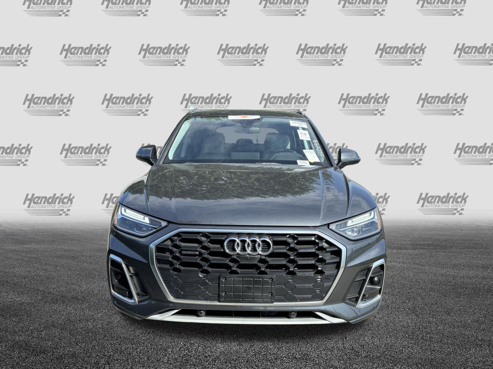 Used 2023 Audi Q5 2.0T Premium Plus w/ Premium Plus Package AWD/4WD image 3