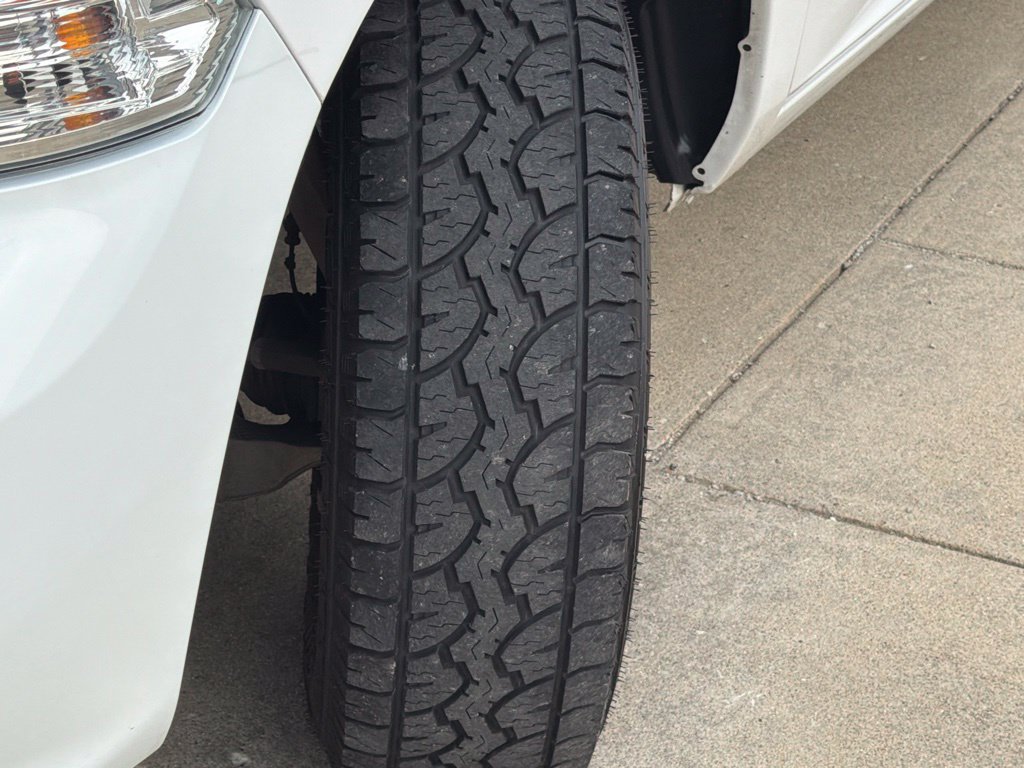 Used 2018 RAM 1500 Express AWD/4WD image 11