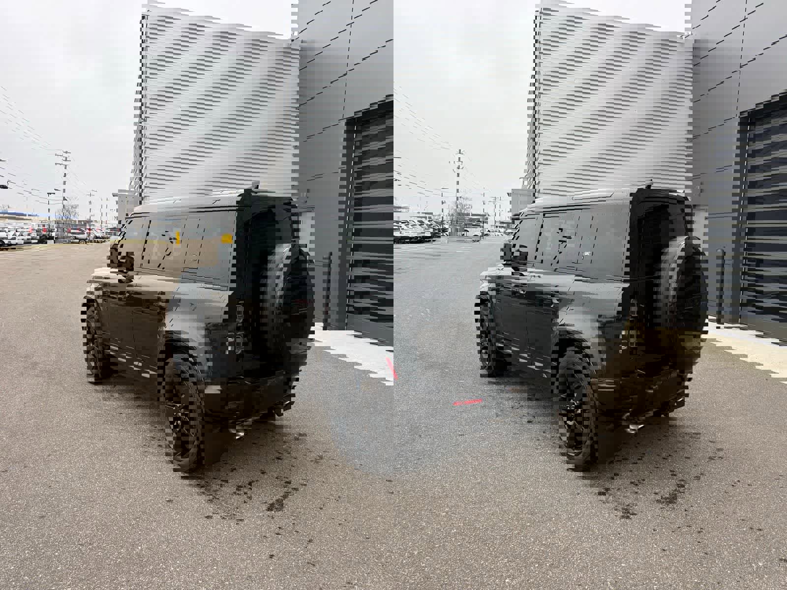 Used 2023 Land Rover Defender 110 V8 image 2