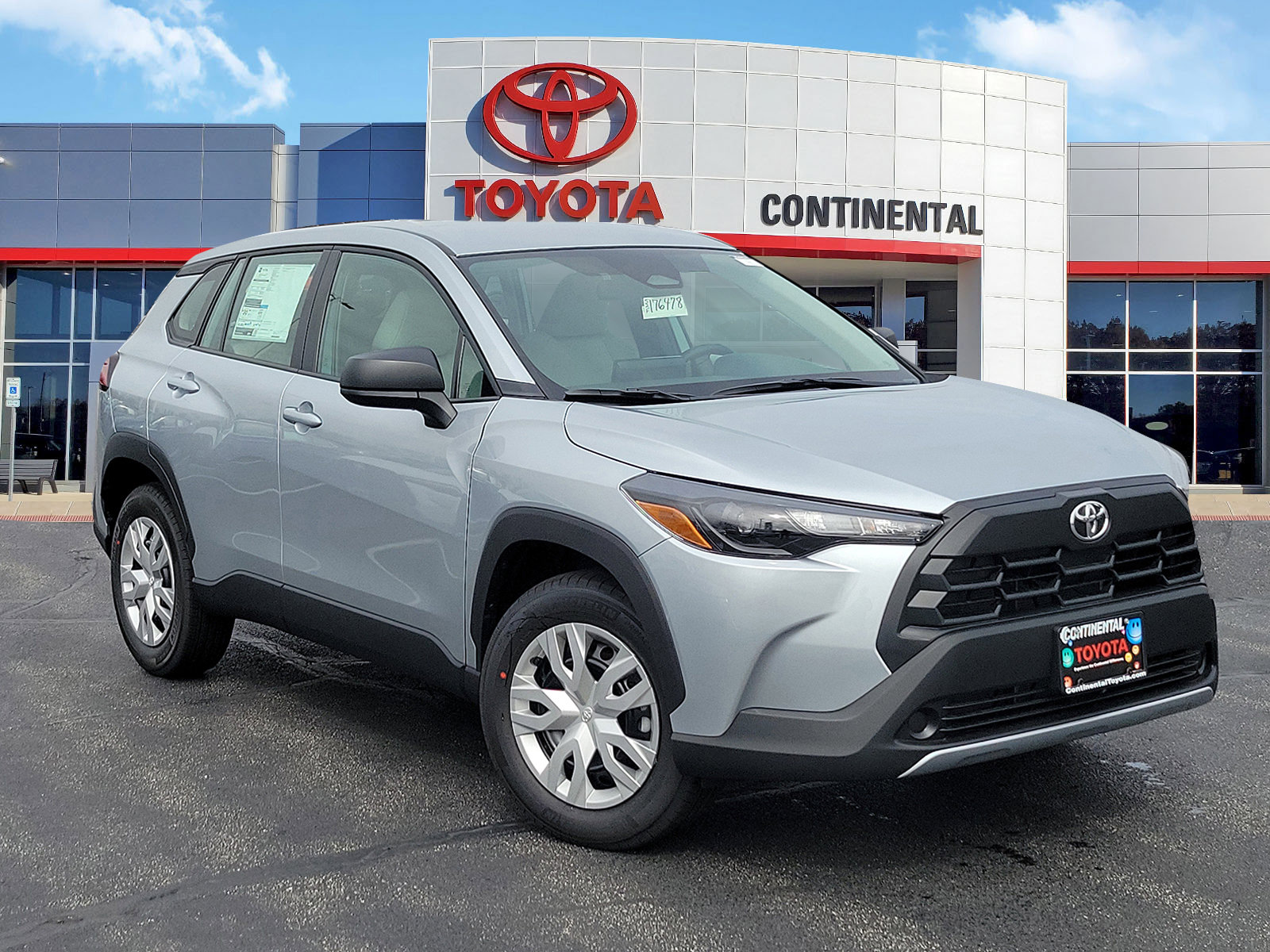 New 2026 Toyota Corolla Cross L video 2