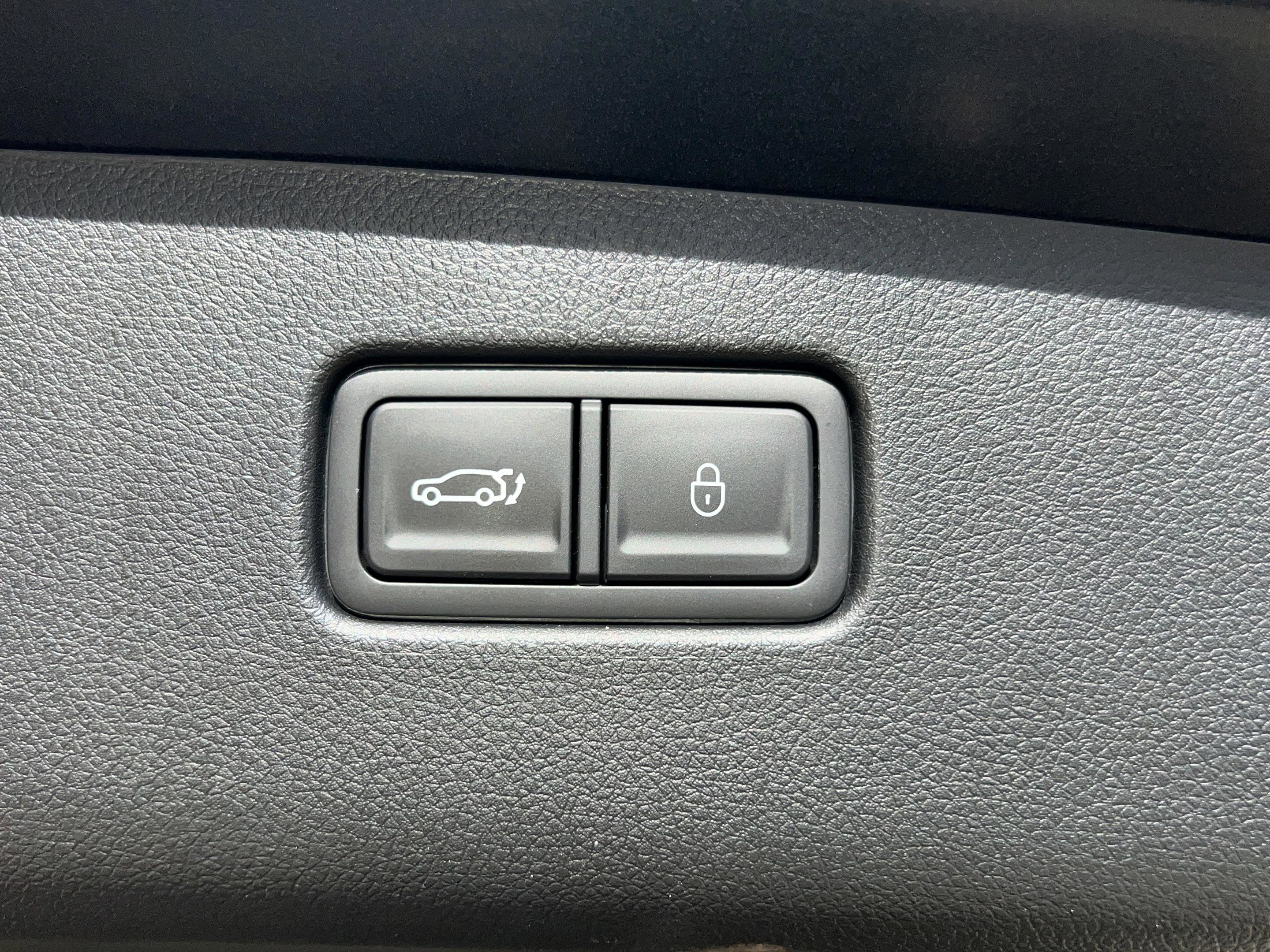 Used 2025 Genesis GV70 2.5T image 19