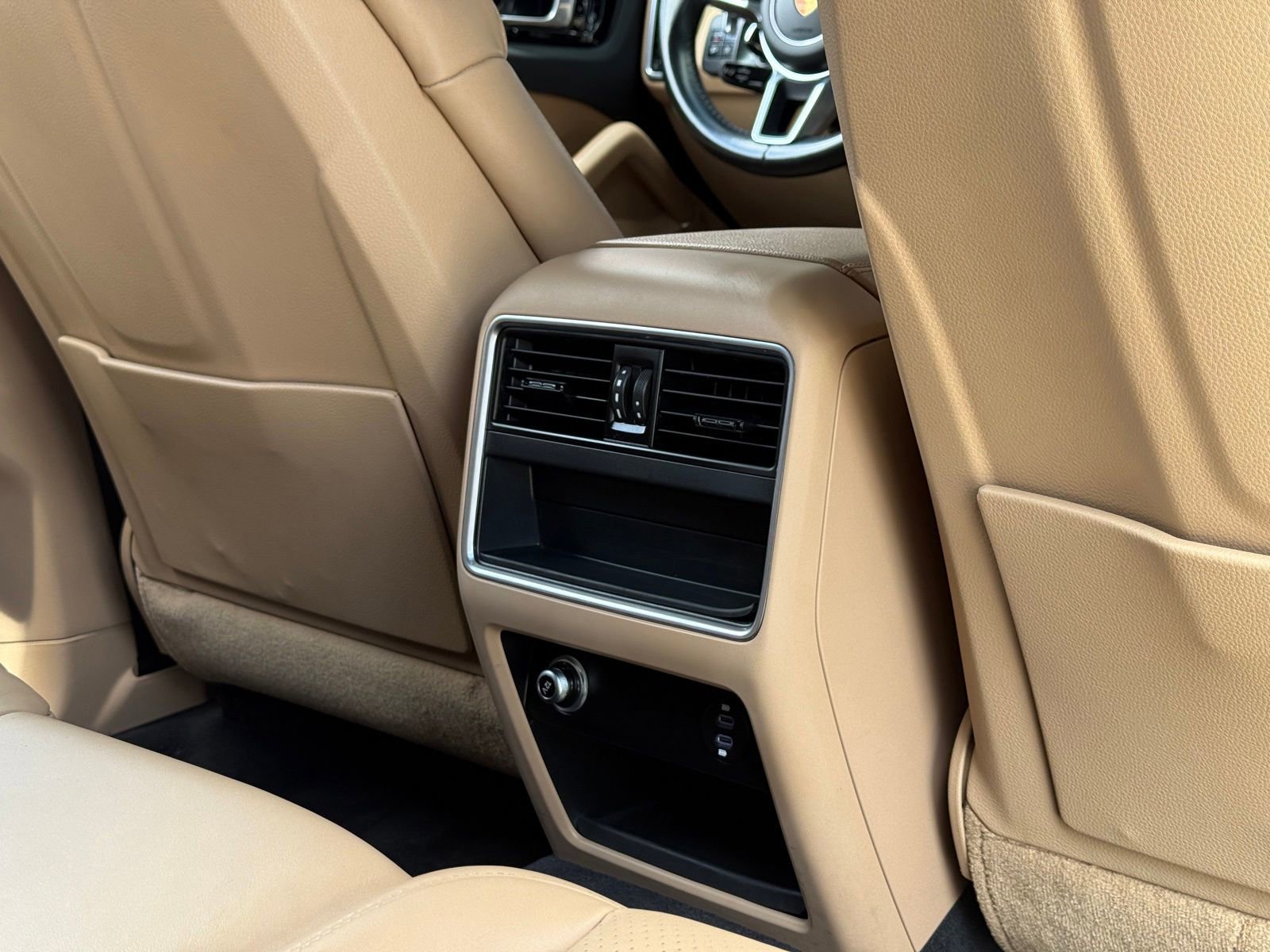 Used 2021 Porsche Cayenne S AWD/4WD image 37