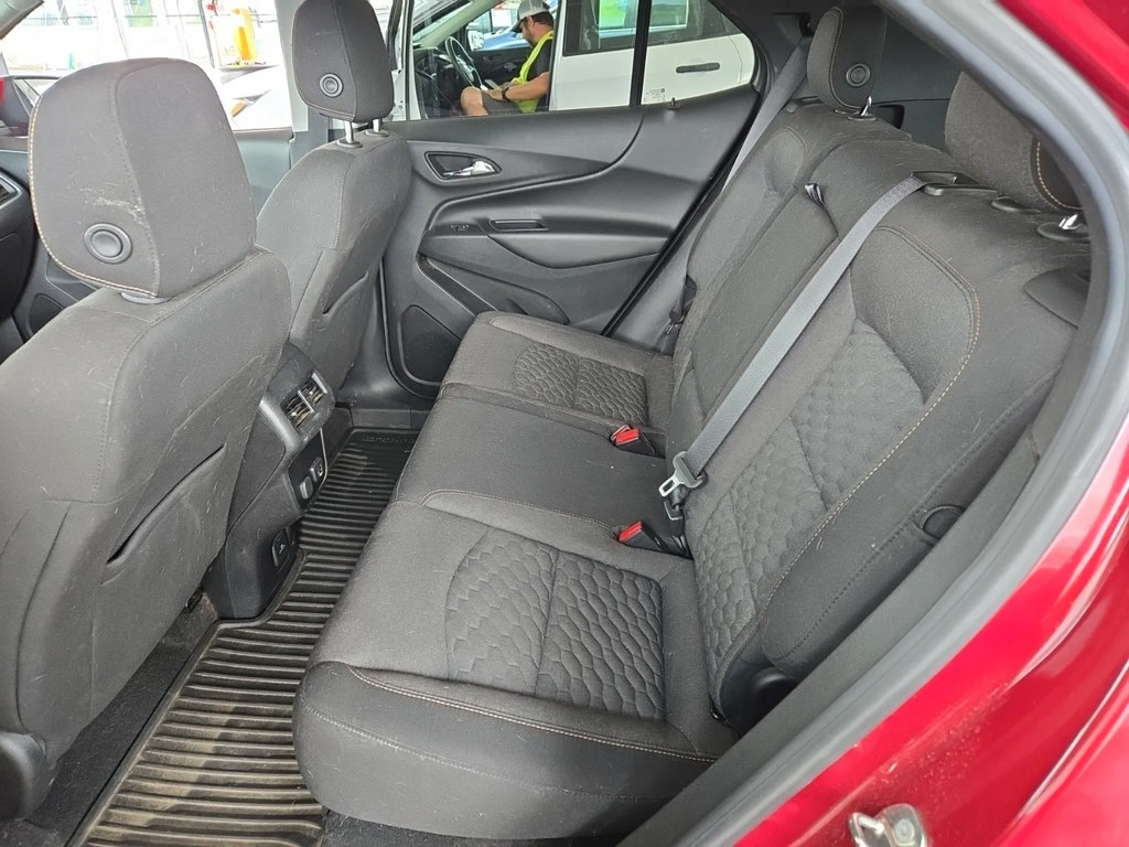 Used 2018 Chevrolet Equinox LT w/ Sun & Infotainment Package AWD/4WD image 6