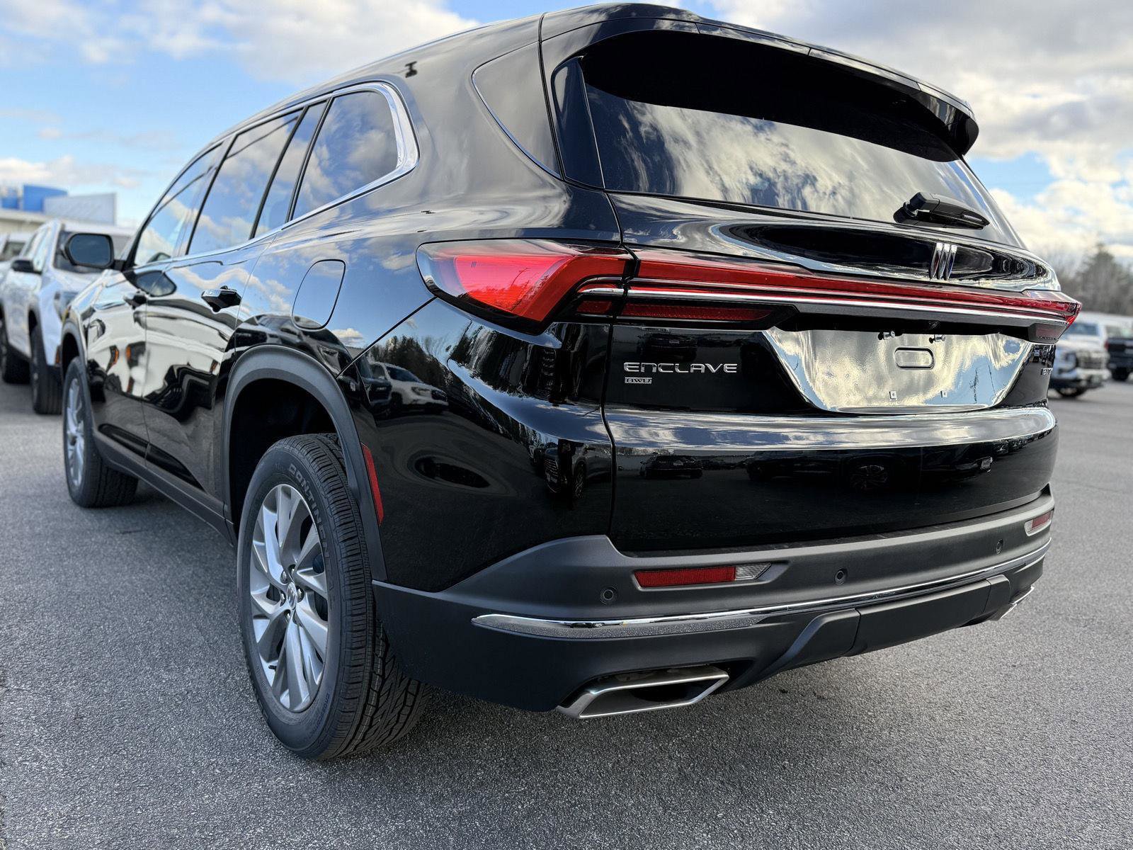 New 2026 Buick Enclave Preferred image 7