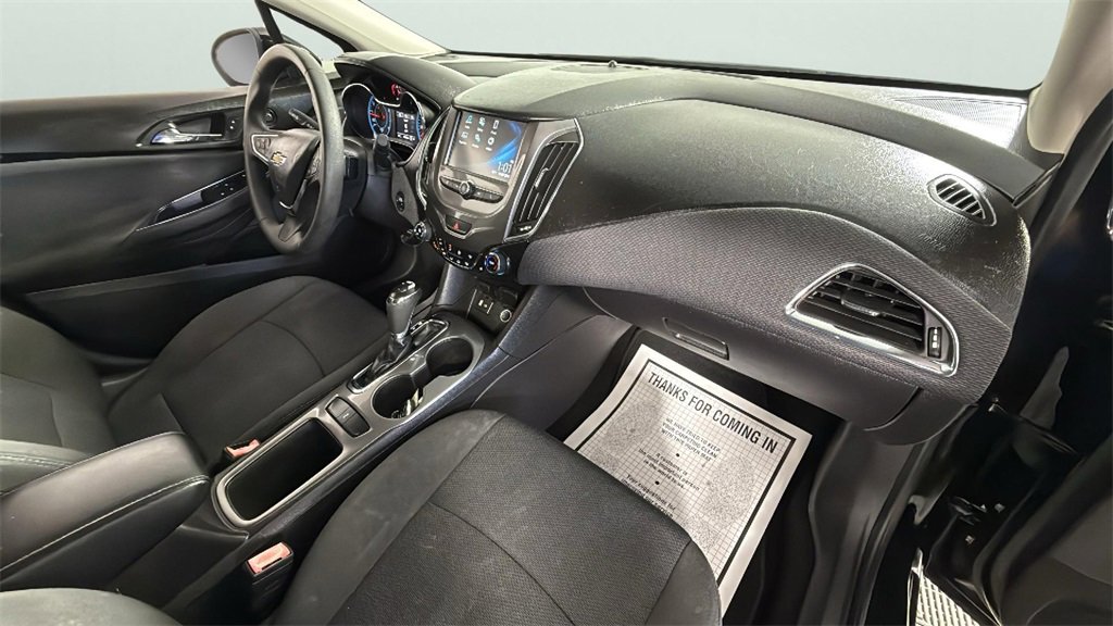 Used 2017 Chevrolet Cruze LT w/ Convenience Package image 30