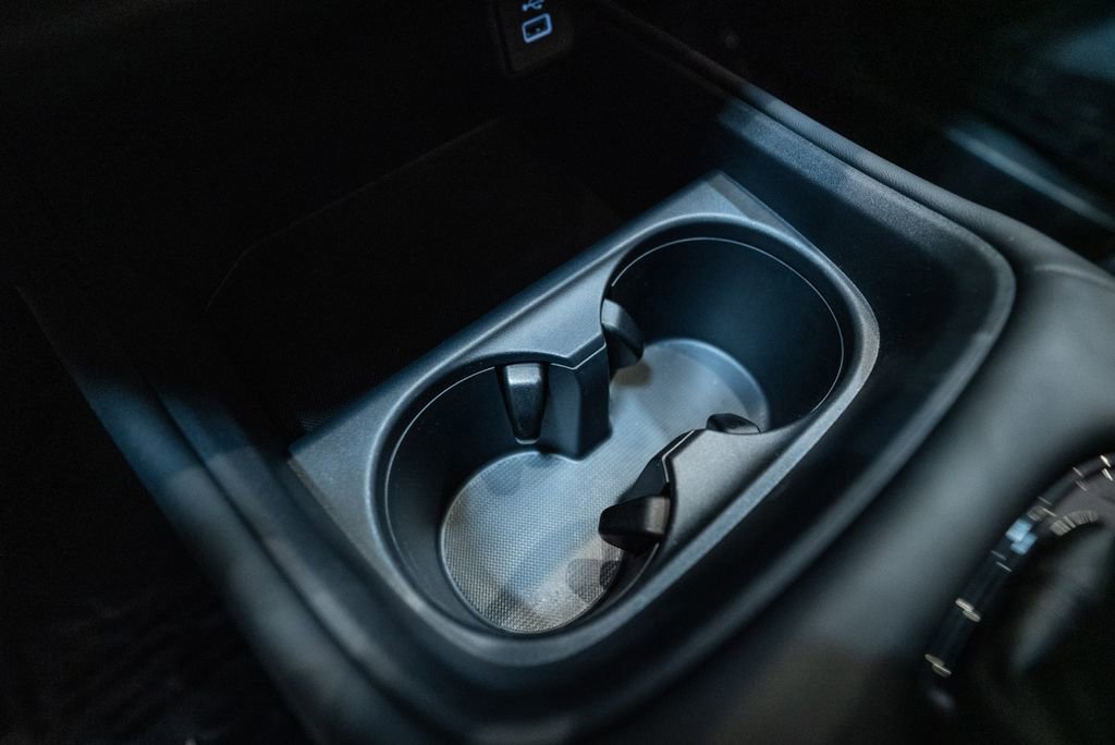 Used 2025 Honda HR-V LX image 25