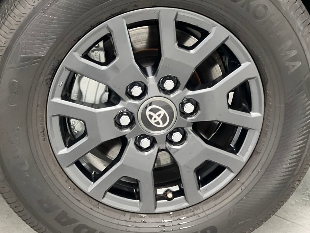 Used 2025 Toyota 4Runner SR5 image 58