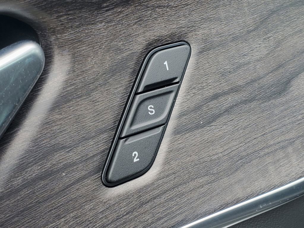 Used 2022 Jeep Grand Cherokee Overland image 15