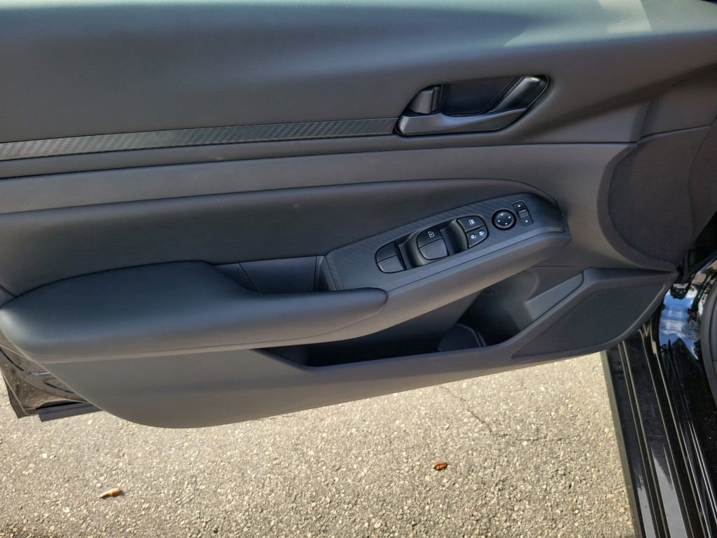 Certified 2025 Nissan Altima 2.5 S image 15