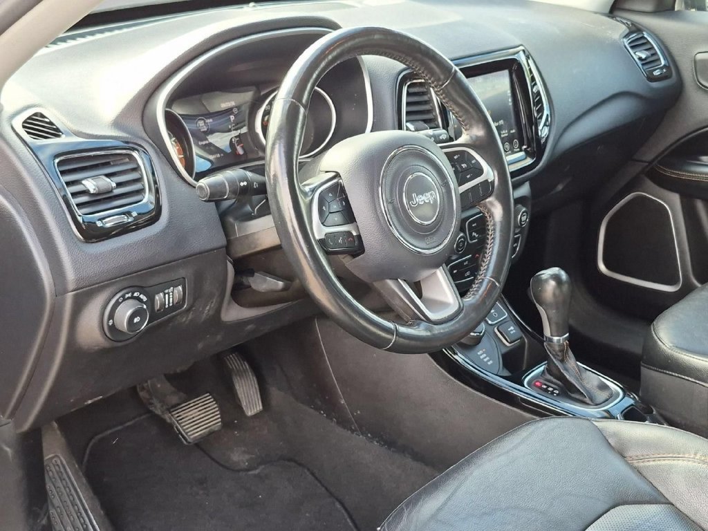 Used 2018 Jeep Compass Limited w/ Navigation Group AWD/4WD image 11