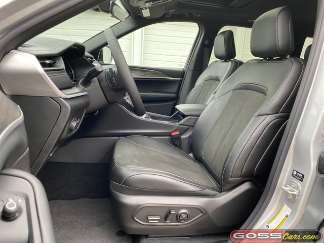 New 2026 Jeep Grand Cherokee Altitude AWD/4WD image 25