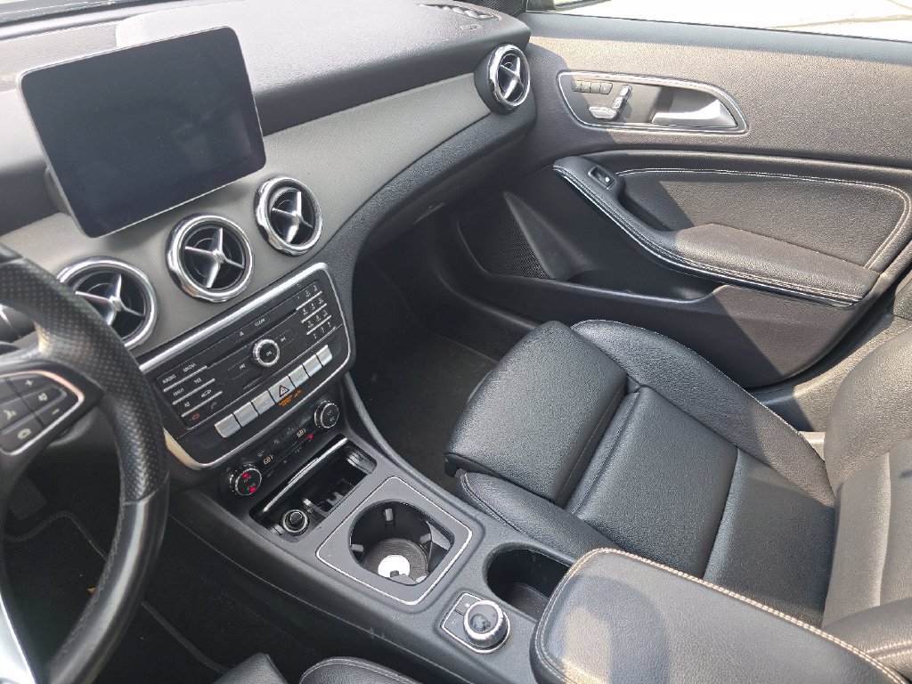 Used 2020 Mercedes-Benz GLA 250 image 26