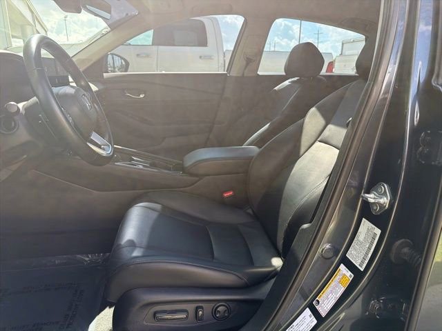 Used 2023 Honda Accord Touring image 12