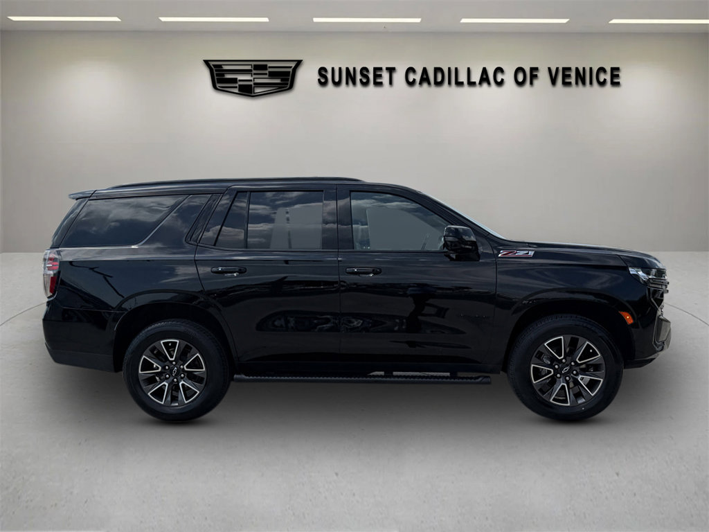 Used 2021 Chevrolet Tahoe Z71 w/ Luxury Package AWD/4WD image 2
