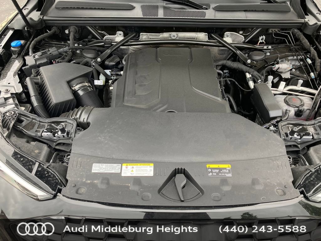 Used 2025 Audi Q5 Premium w/ Convenience Package image 17