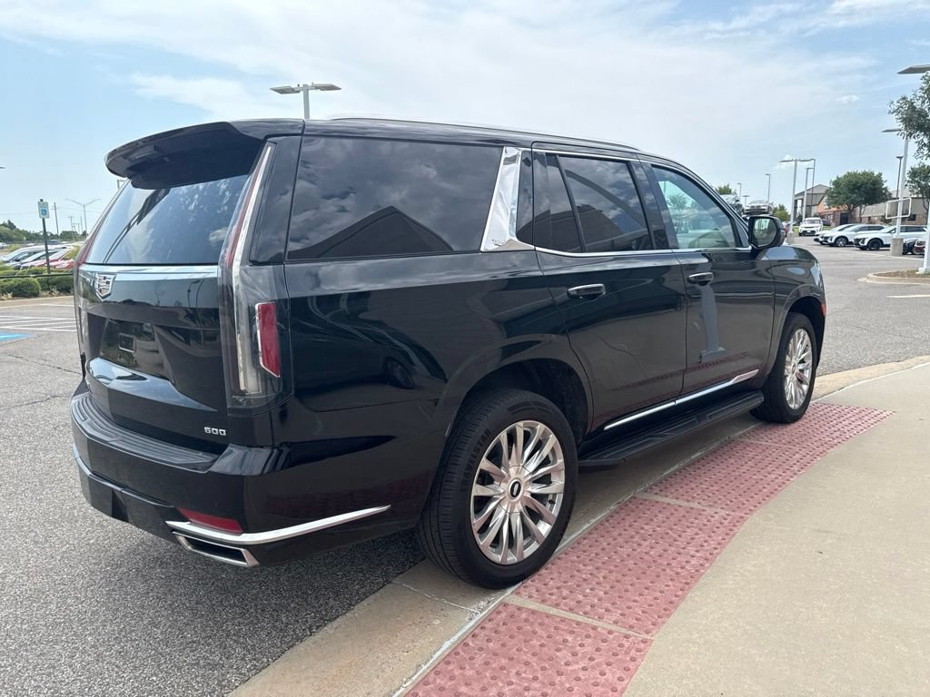 Used 2021 Cadillac Escalade Premium Luxury AWD/4WD image 3