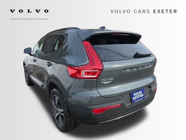New 2026 Volvo XC40 B5 Core w/ Climate Package AWD/4WD image 5