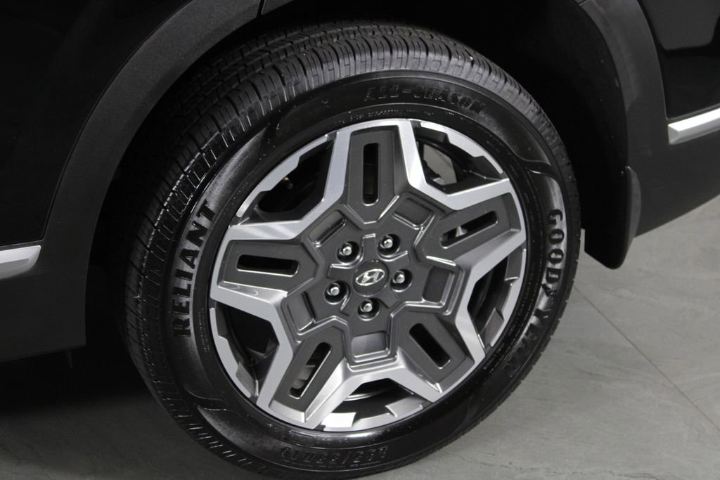 Certified 2021 Hyundai Santa Fe SEL Premium image 11