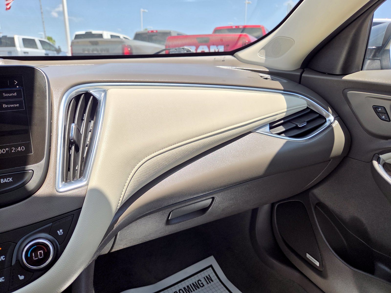 Used 2024 Chevrolet Malibu LT FWD image 35
