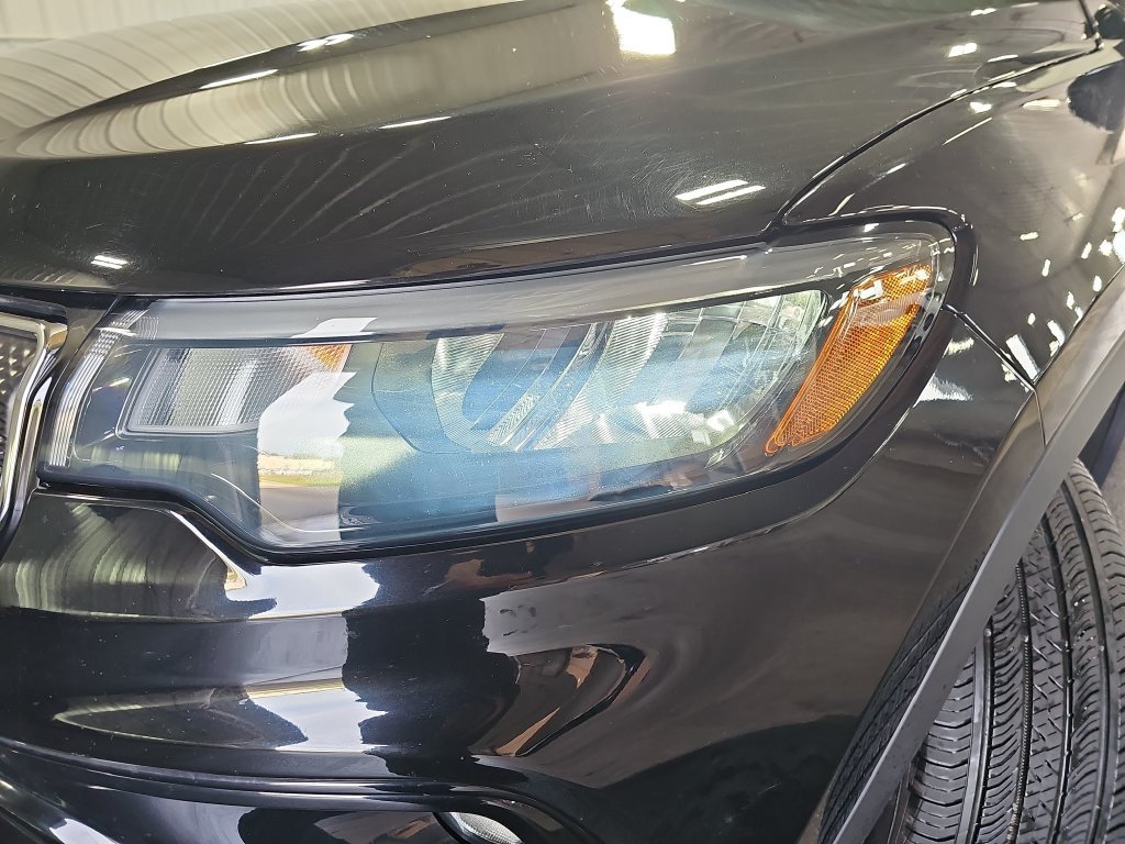 Used 2022 Jeep Compass Limited w/ Sun and Sound Group AWD/4WD image 89