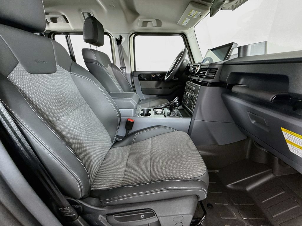 Used 2024 INEOS Grenadier Station Wagon AWD/4WD image 21
