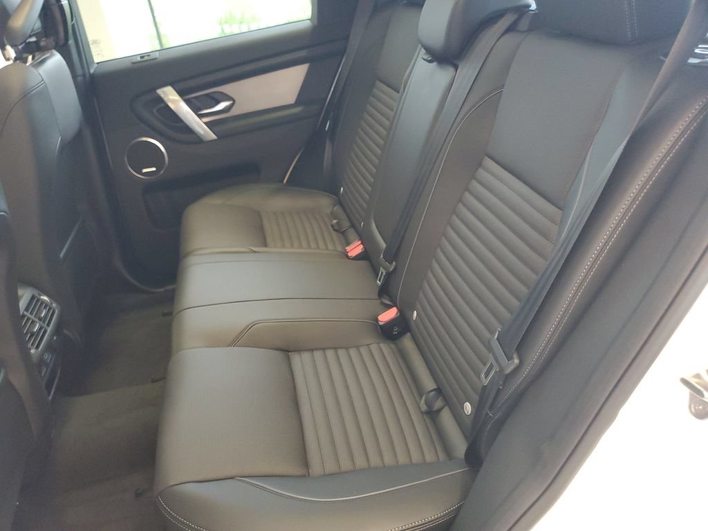 New 2026 Land Rover Discovery Sport Landmark AWD/4WD image 34