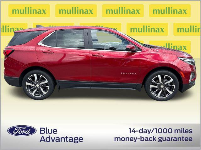 Used 2023 Chevrolet Equinox LT FWD image 2