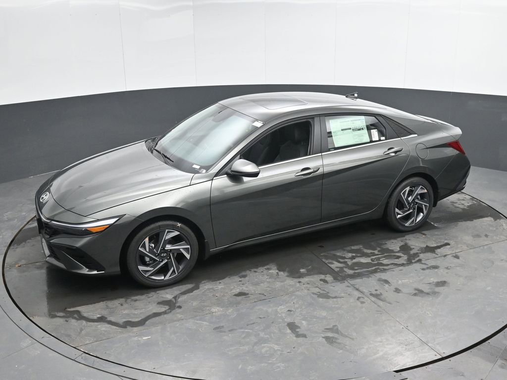 New 2026 Hyundai Elantra Limited image 41
