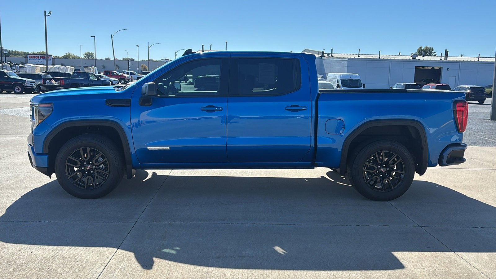 Used 2022 GMC Sierra 1500 Elevation image 6