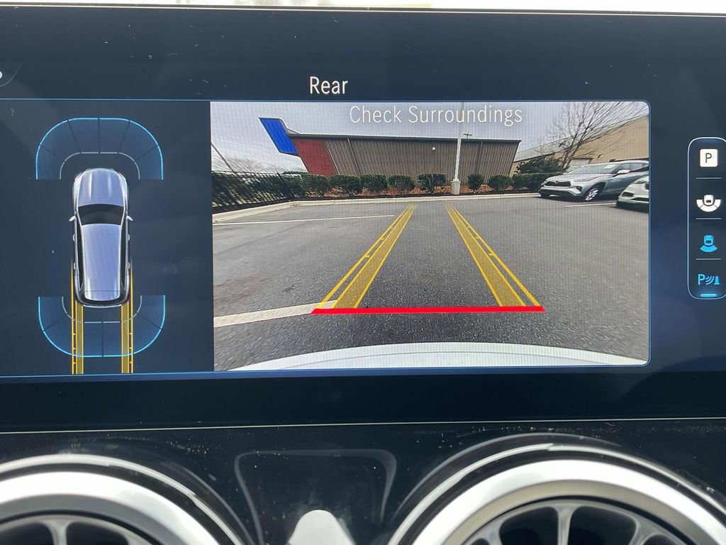 Certified 2025 Mercedes-Benz GLB 250 image 26