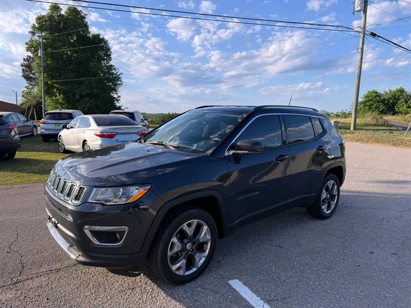 Used 2018 Jeep Compass Limited w/ Safe & Security Group AWD/4WD image 2