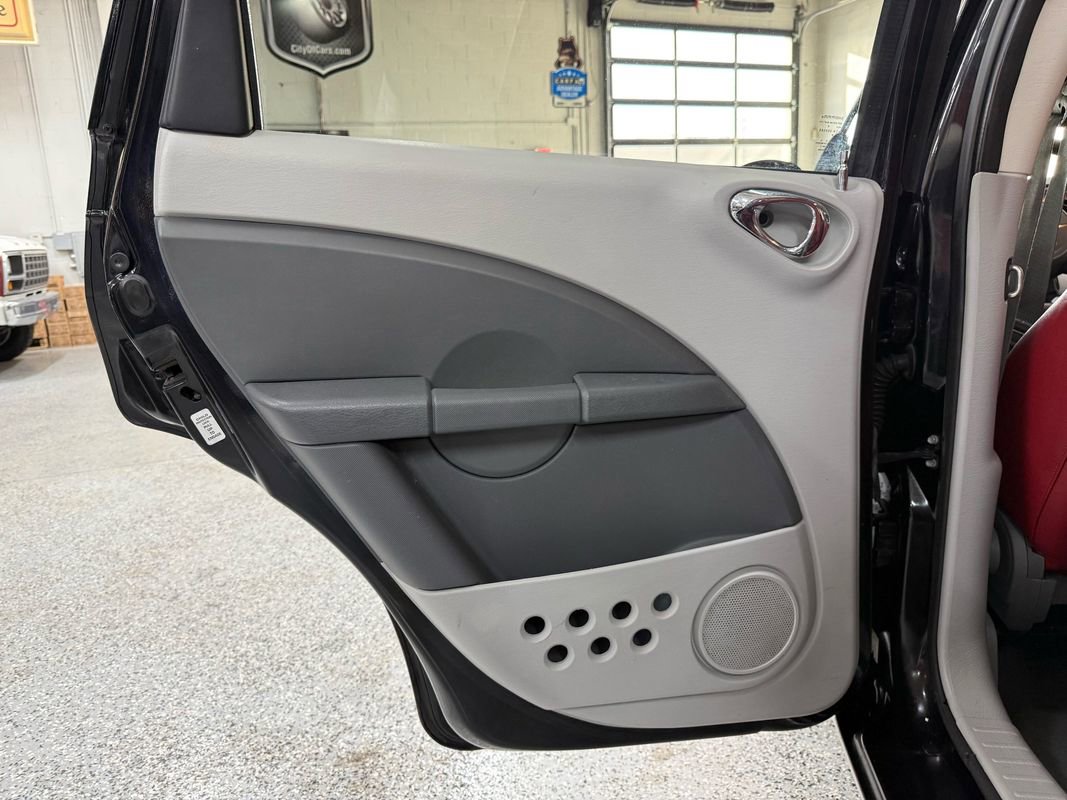 Used 2010 Chrysler PT Cruiser w/ PT Cruiser Couture Edition image 13