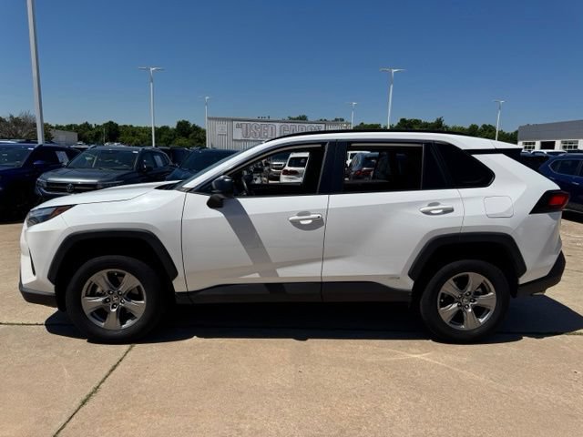 Used 2023 Toyota RAV4 LE AWD/4WD image 6