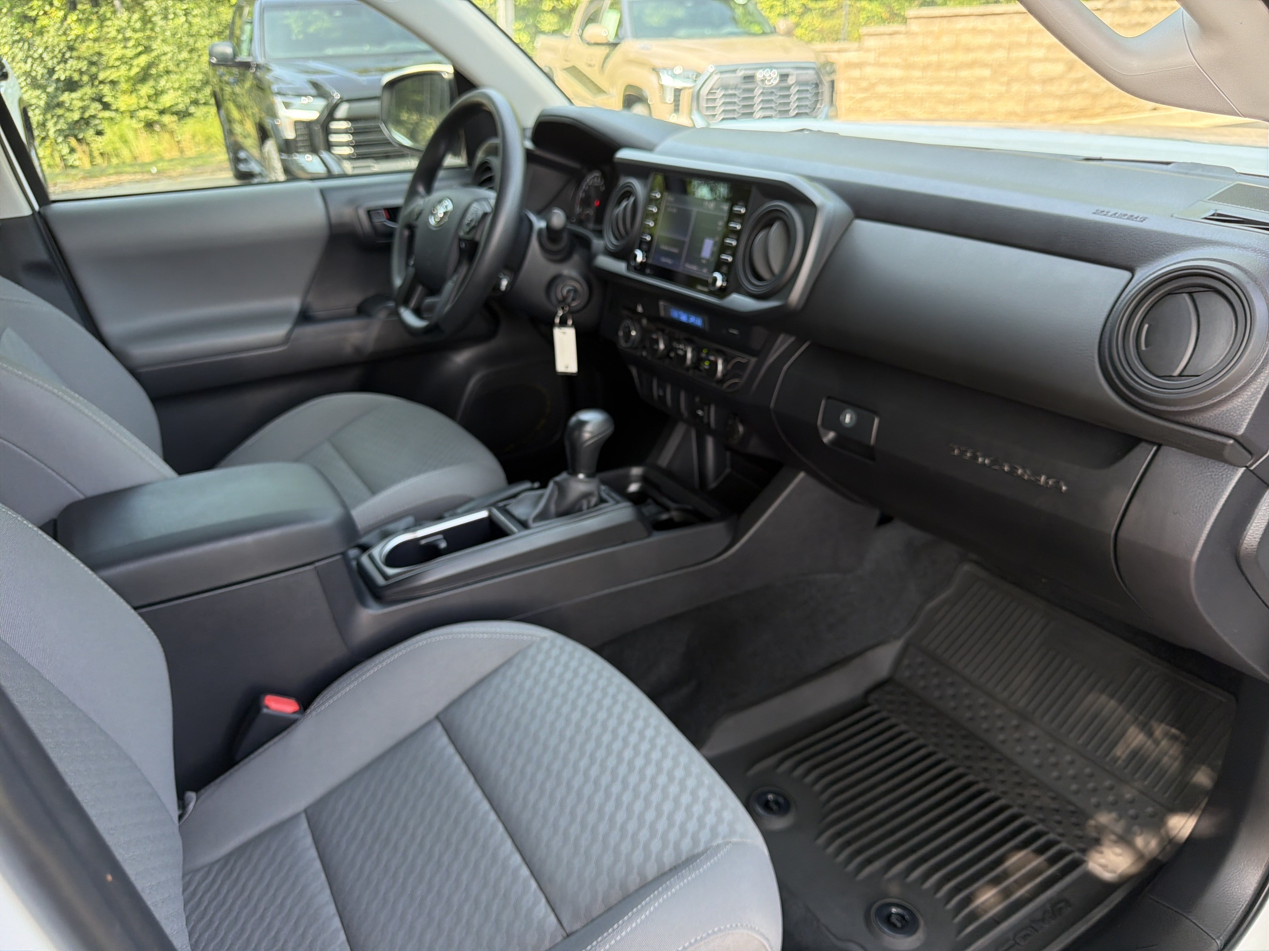 Used 2023 Toyota Tacoma SR AWD/4WD image 13