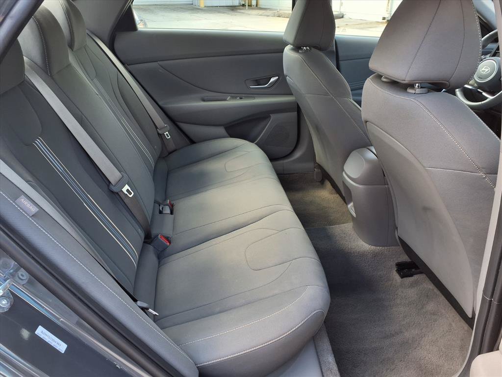 Used 2026 Hyundai Elantra Sport FWD image 12