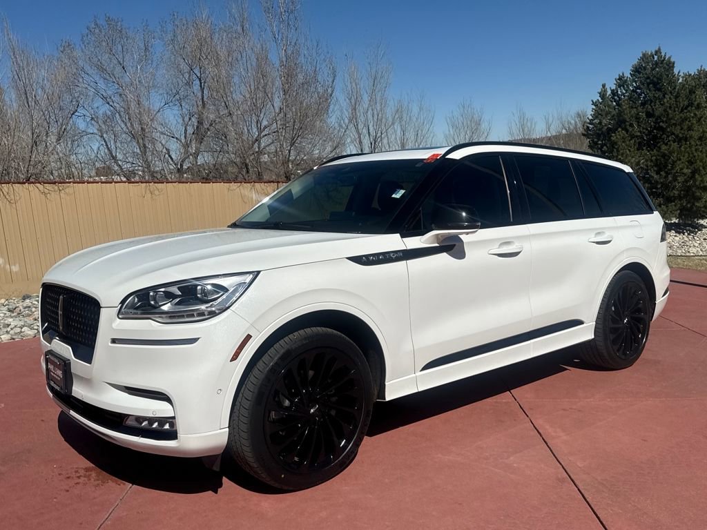 Certified 2023 Lincoln Aviator Reserve w/ Equipment Group 201A AWD/4WD image 3