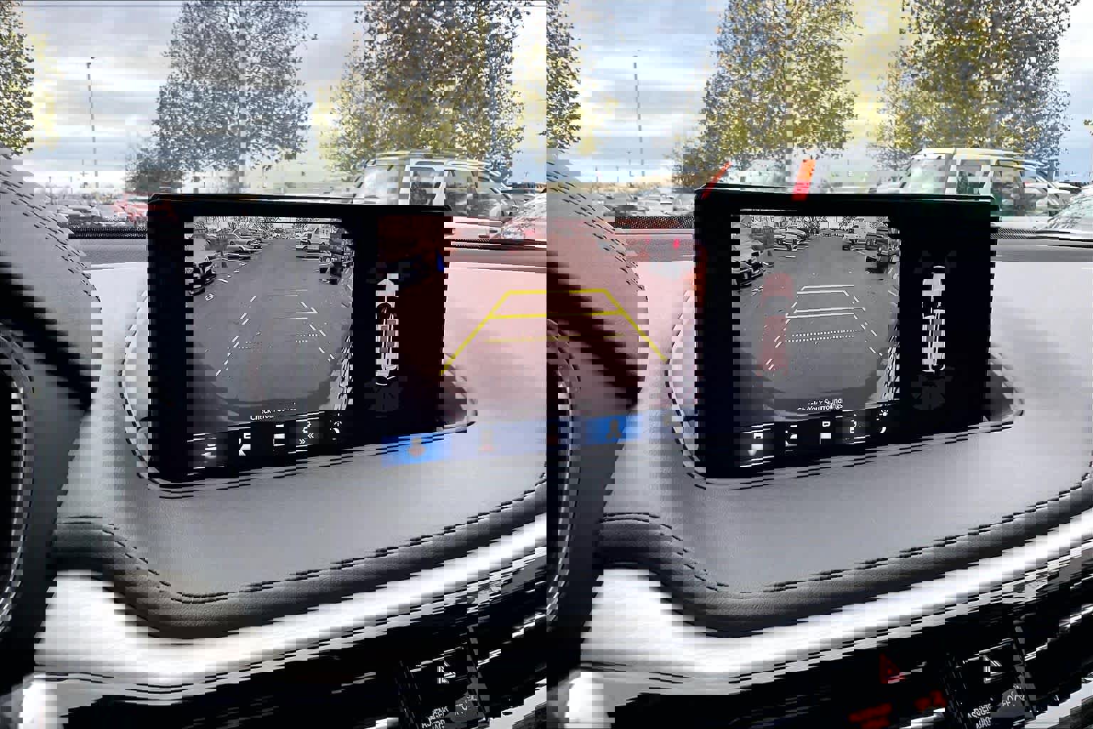 Used 2024 Acura MDX SH-AWD w/ Technology Package image 22