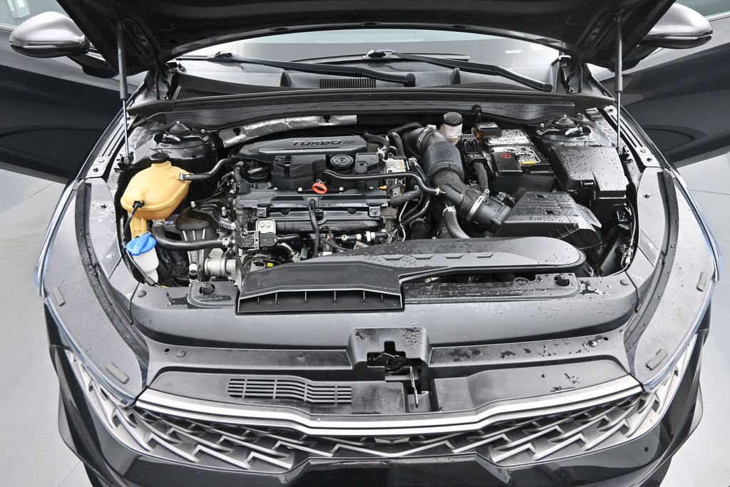 Used 2021 Kia K5 GT-Line AWD/4WD image 40