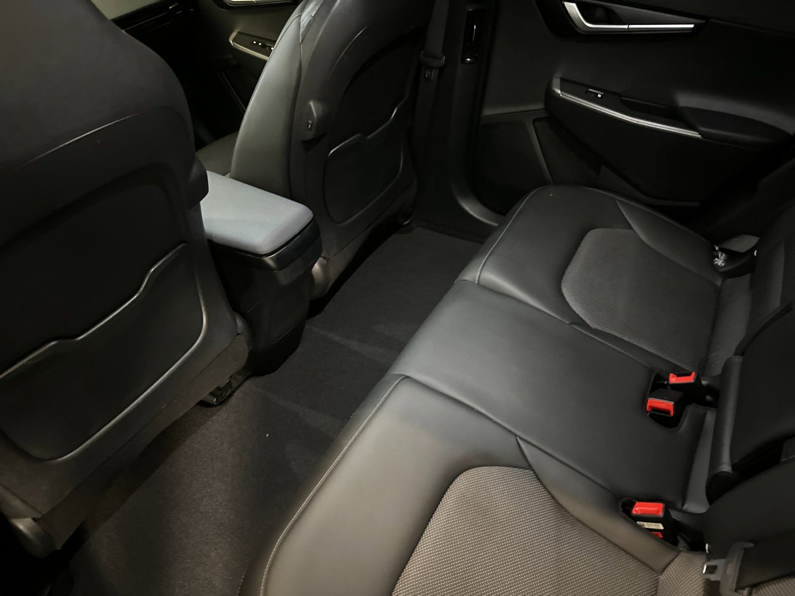 Used 2024 Kia EV6 Light image 16