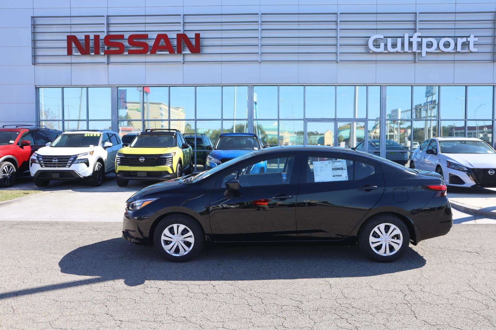 Used 2025 Nissan Versa S w/ Trunk Package image 3