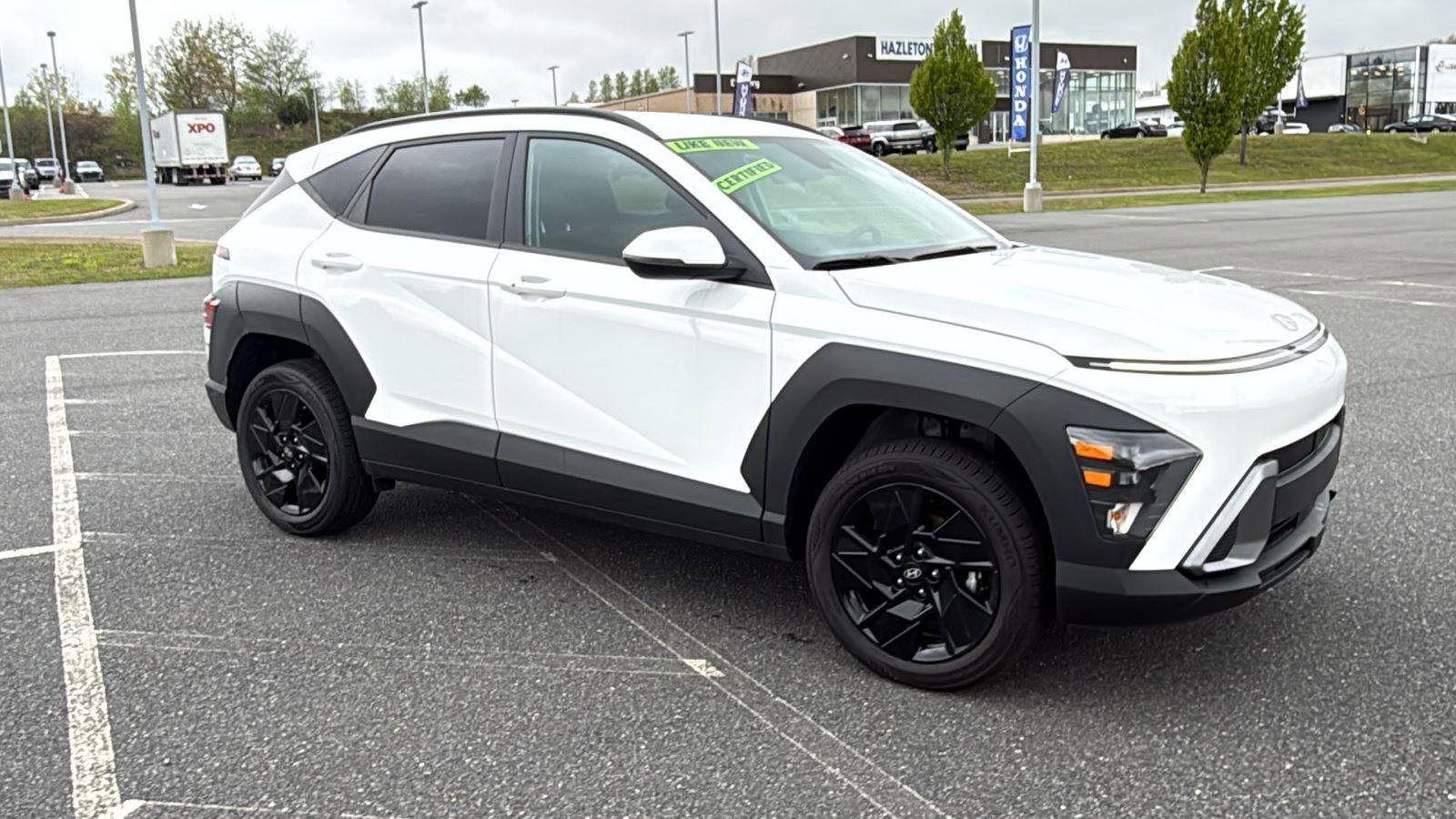 Used 2024 Hyundai Kona SEL AWD/4WD image 2