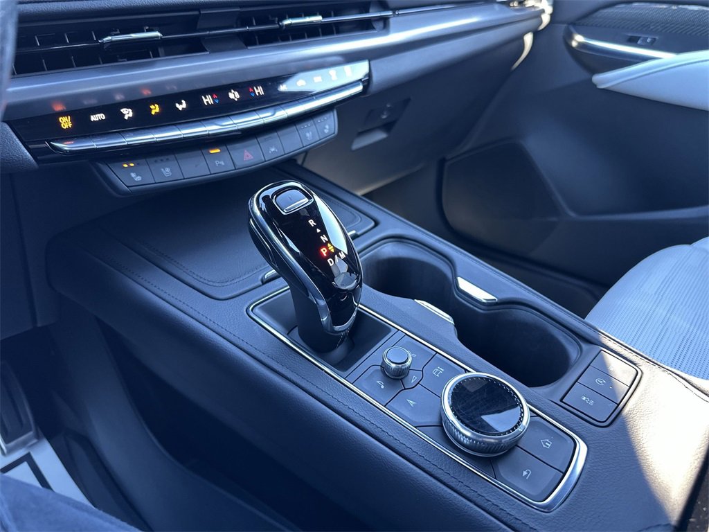 Used 2024 Cadillac XT4 Sport image 20