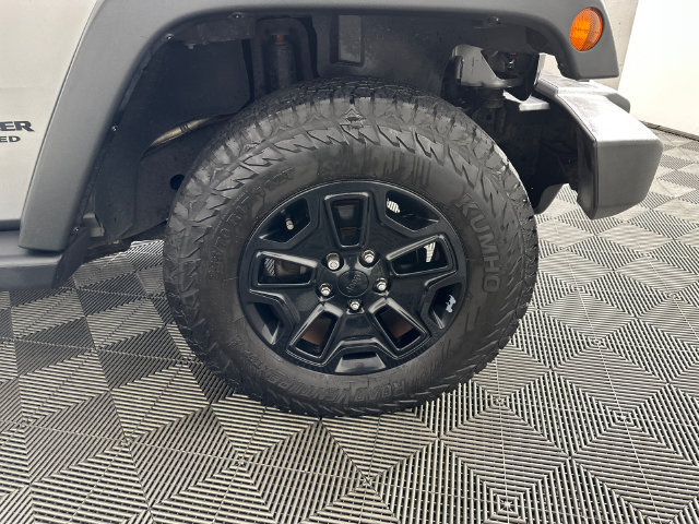 Used 2015 Jeep Wrangler Unlimited Sport AWD/4WD image 27